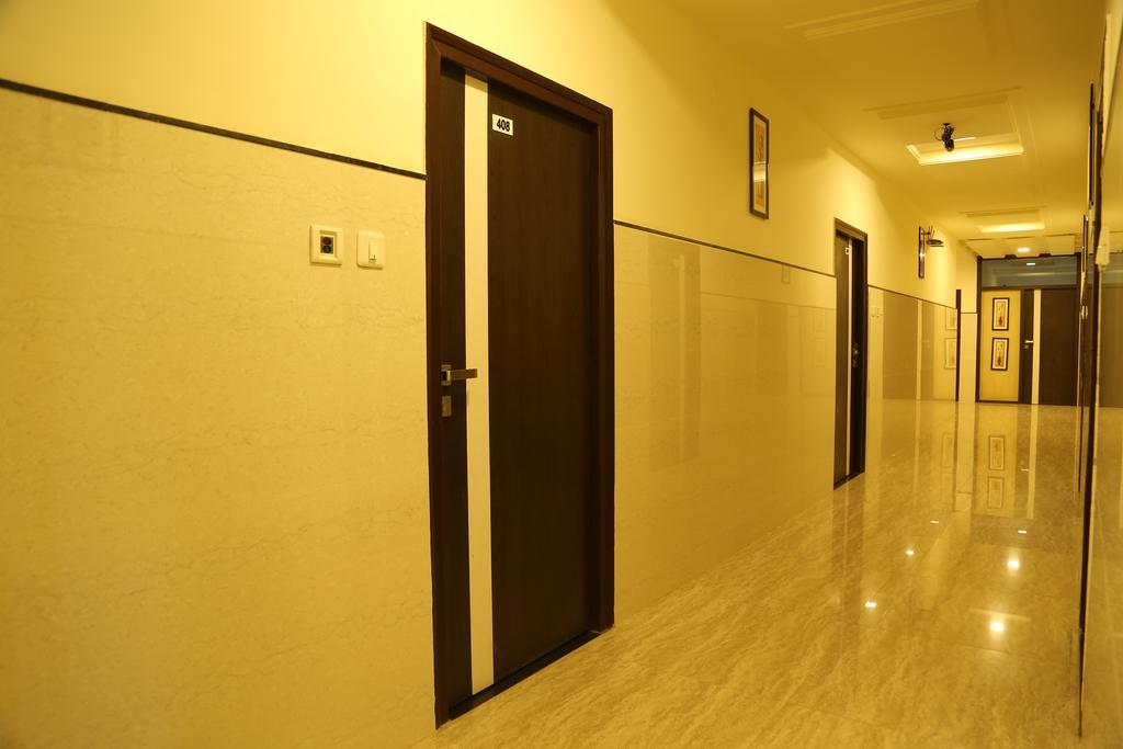 Hotel Shivananda Hospet Bagian luar foto